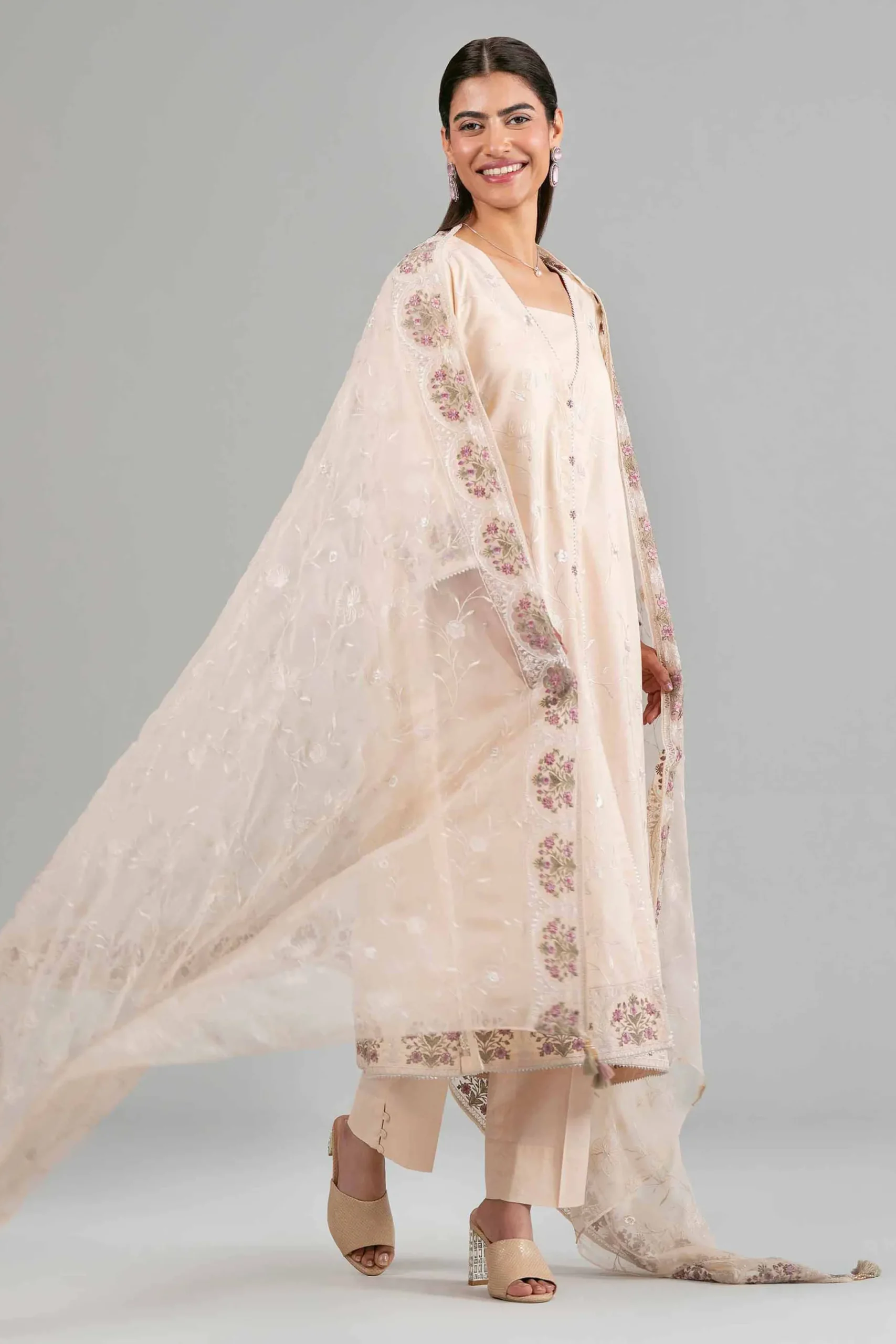 3 Piece - Embroidered Suit - 42619940