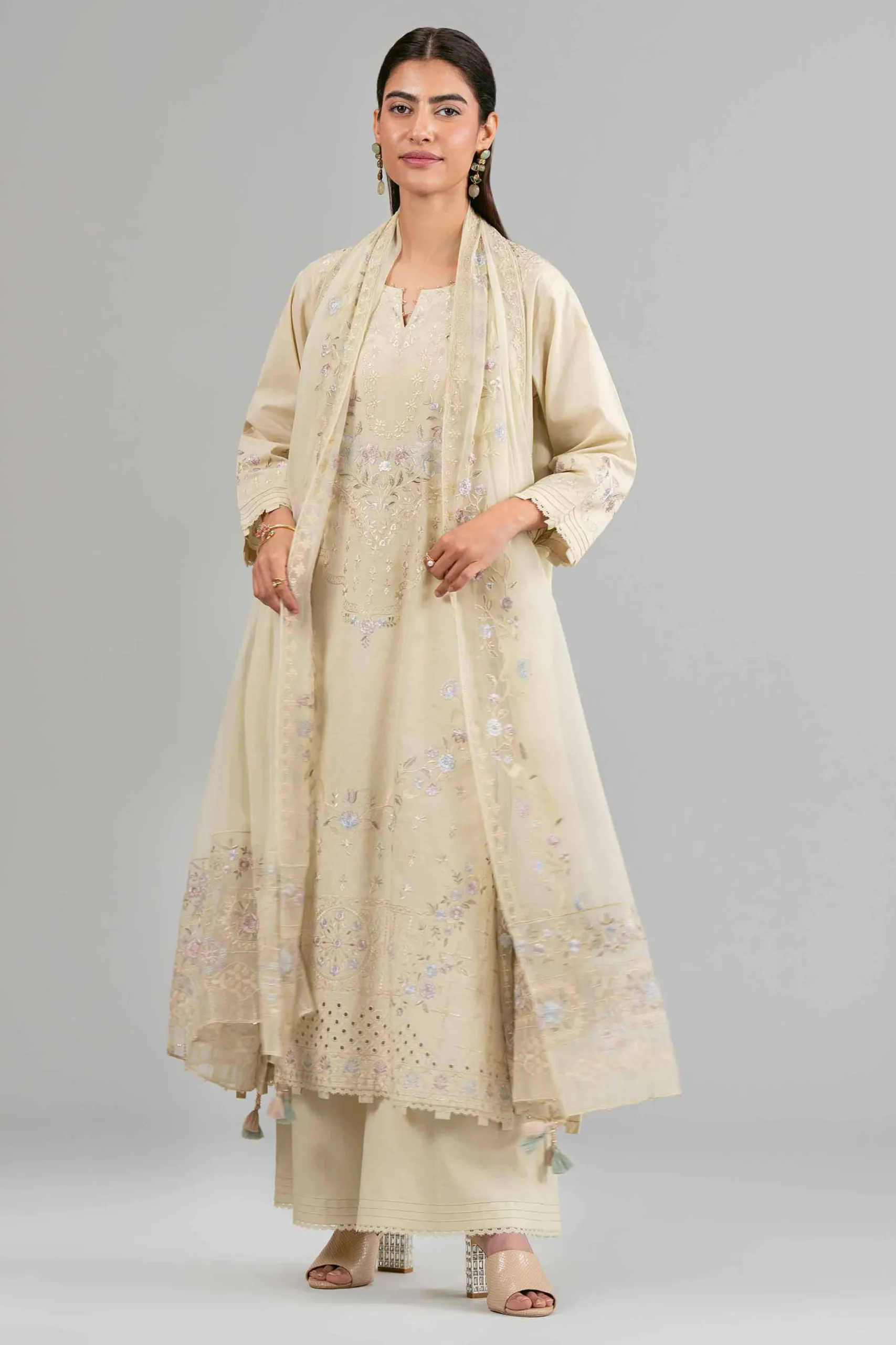 3 Piece - Embroidered Suit - 42619946