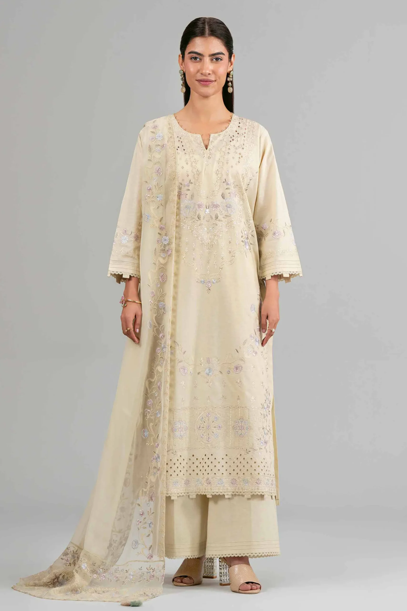 3 Piece - Embroidered Suit - 42619946
