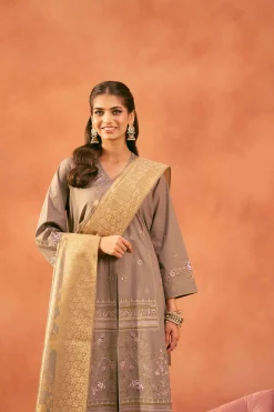 3 Piece - Embroidered Suit - 42519102