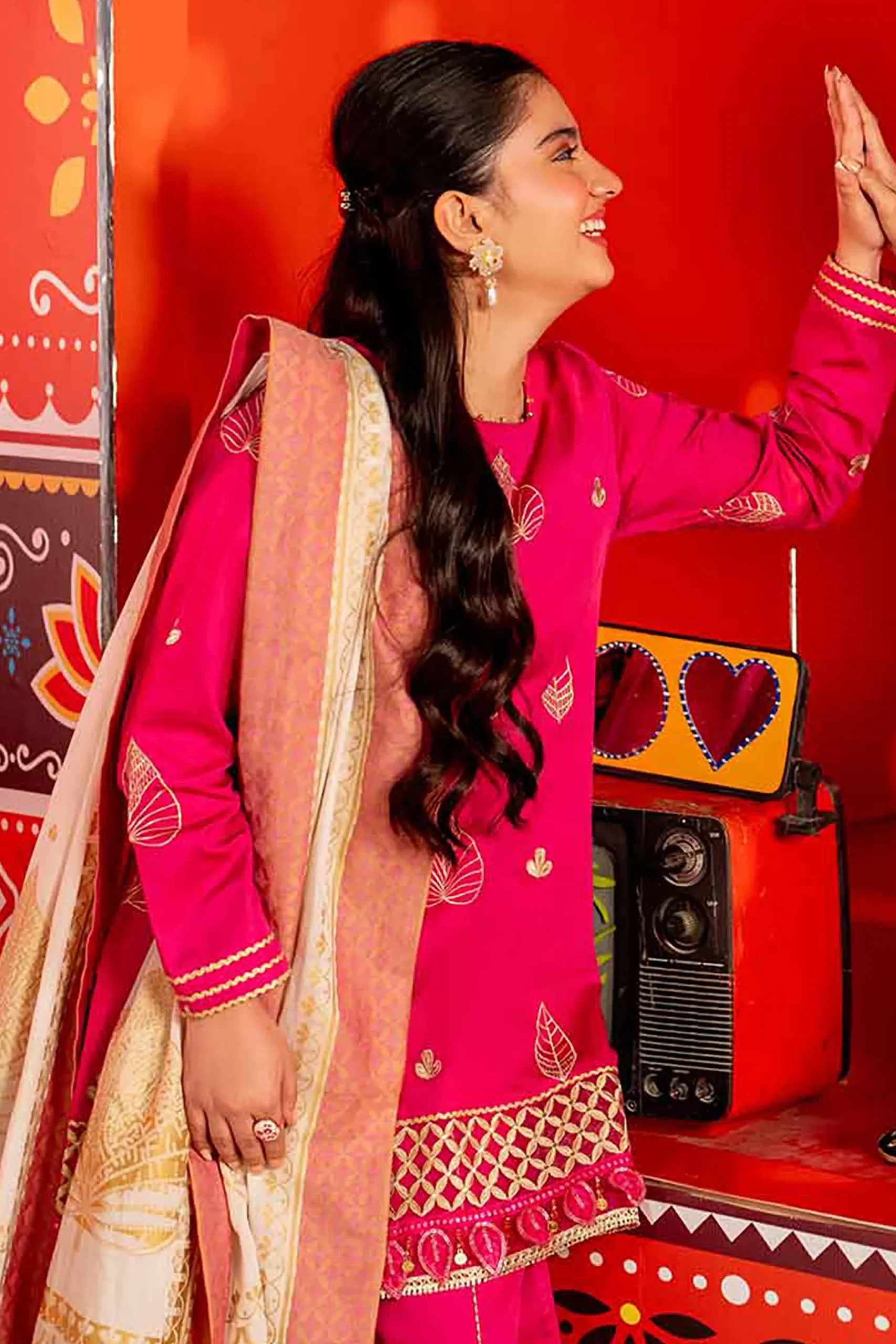 3 Piece - Embroidered Suit - 42501392