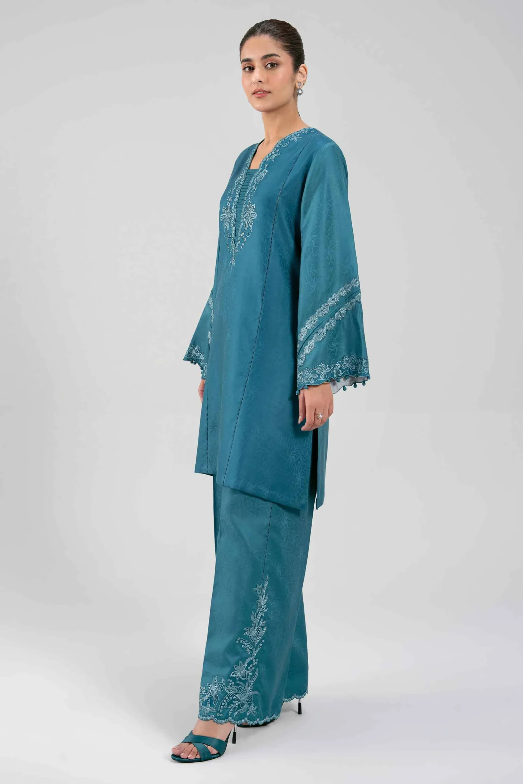 2 Piece - Embroidered Suit - 42503738