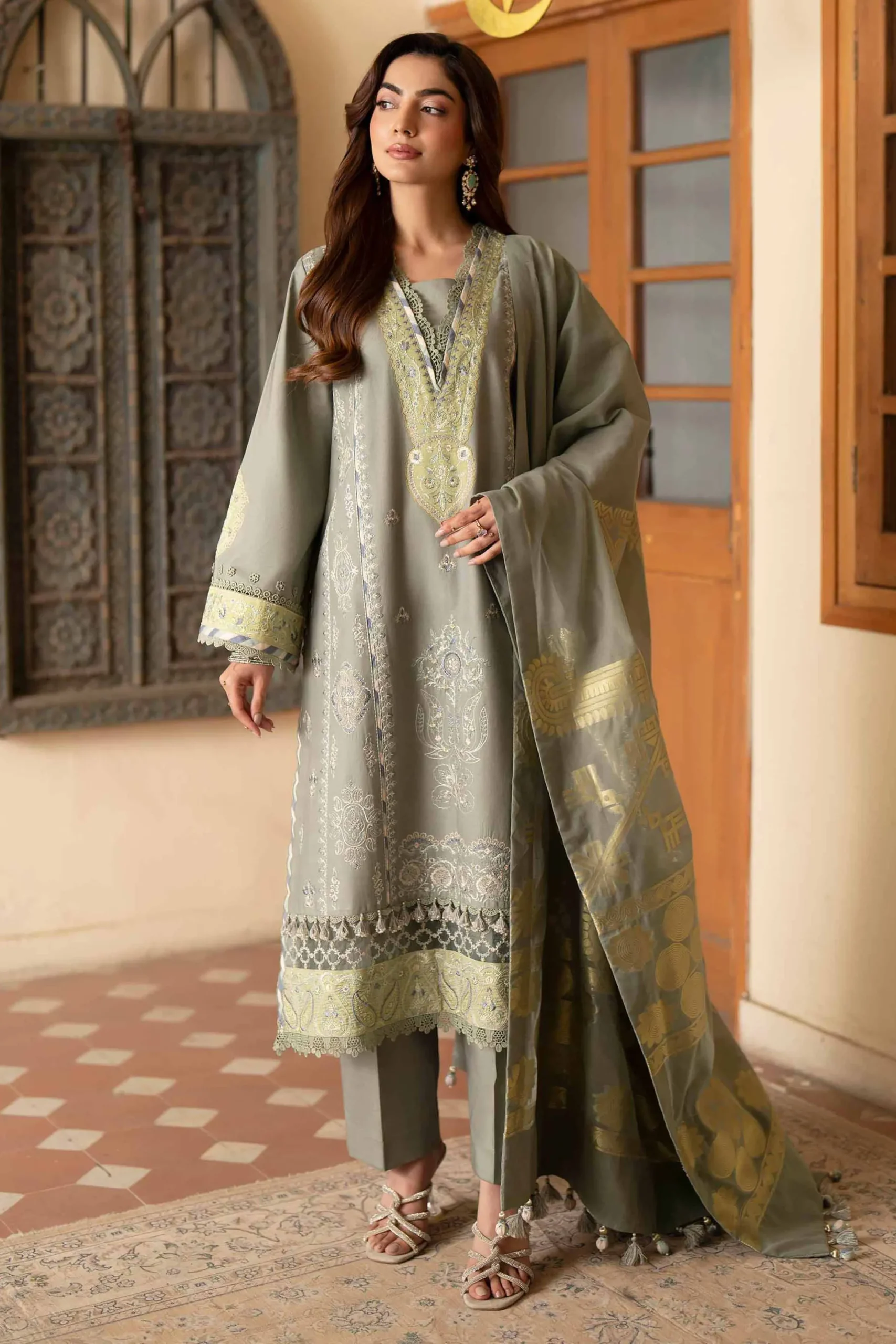 3 Piece - Embroidered Suit - 42601685