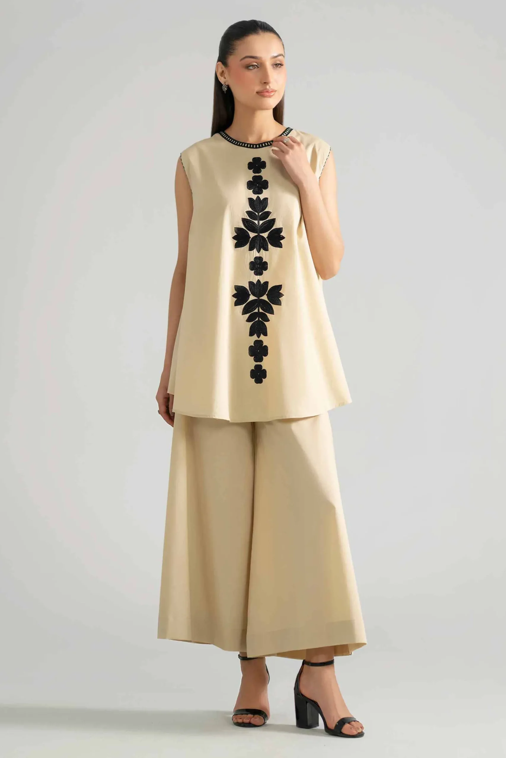 2 Piece - Embroidered Suit - AS26-84