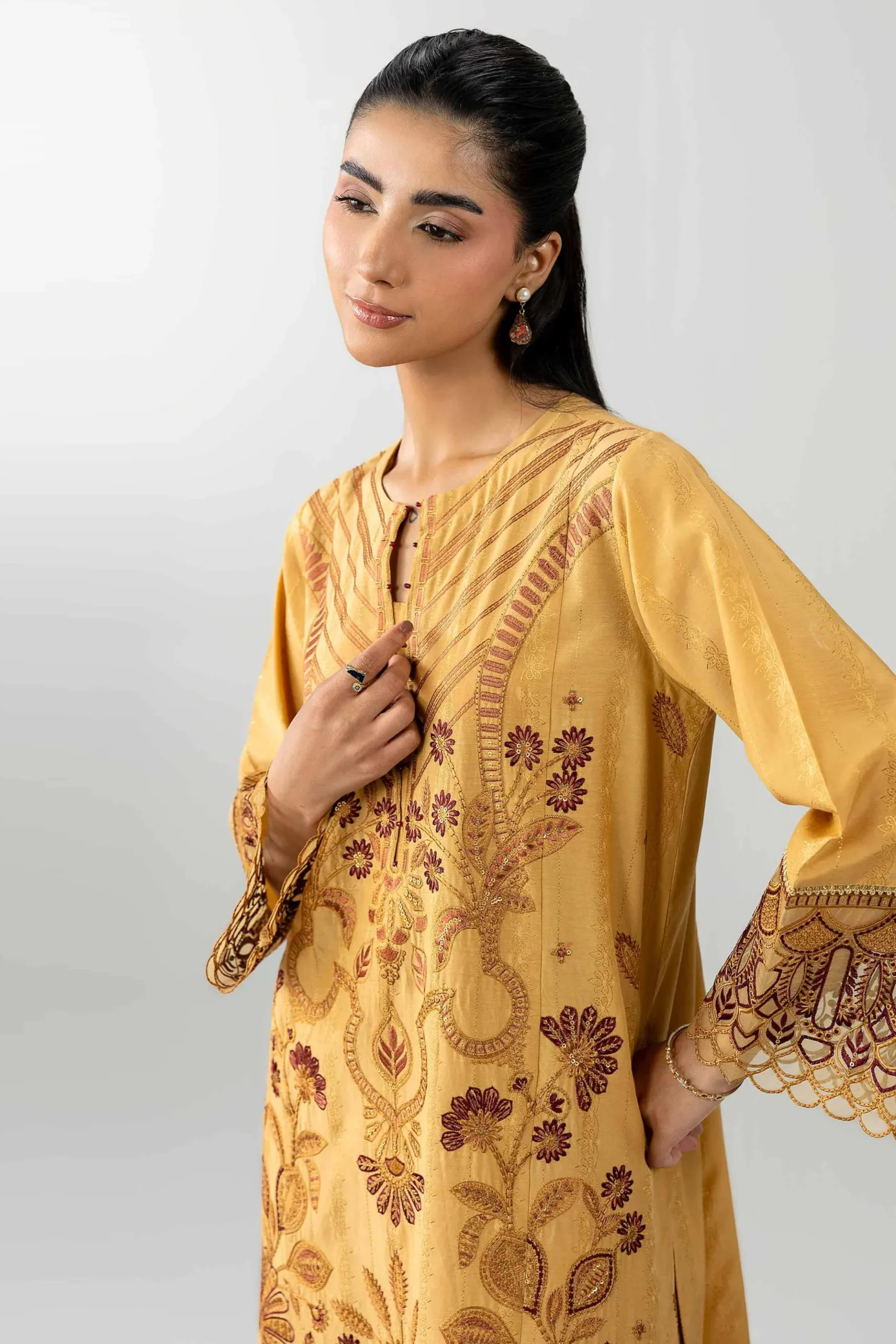 2 Piece - Embroidered Suit - PE26-122