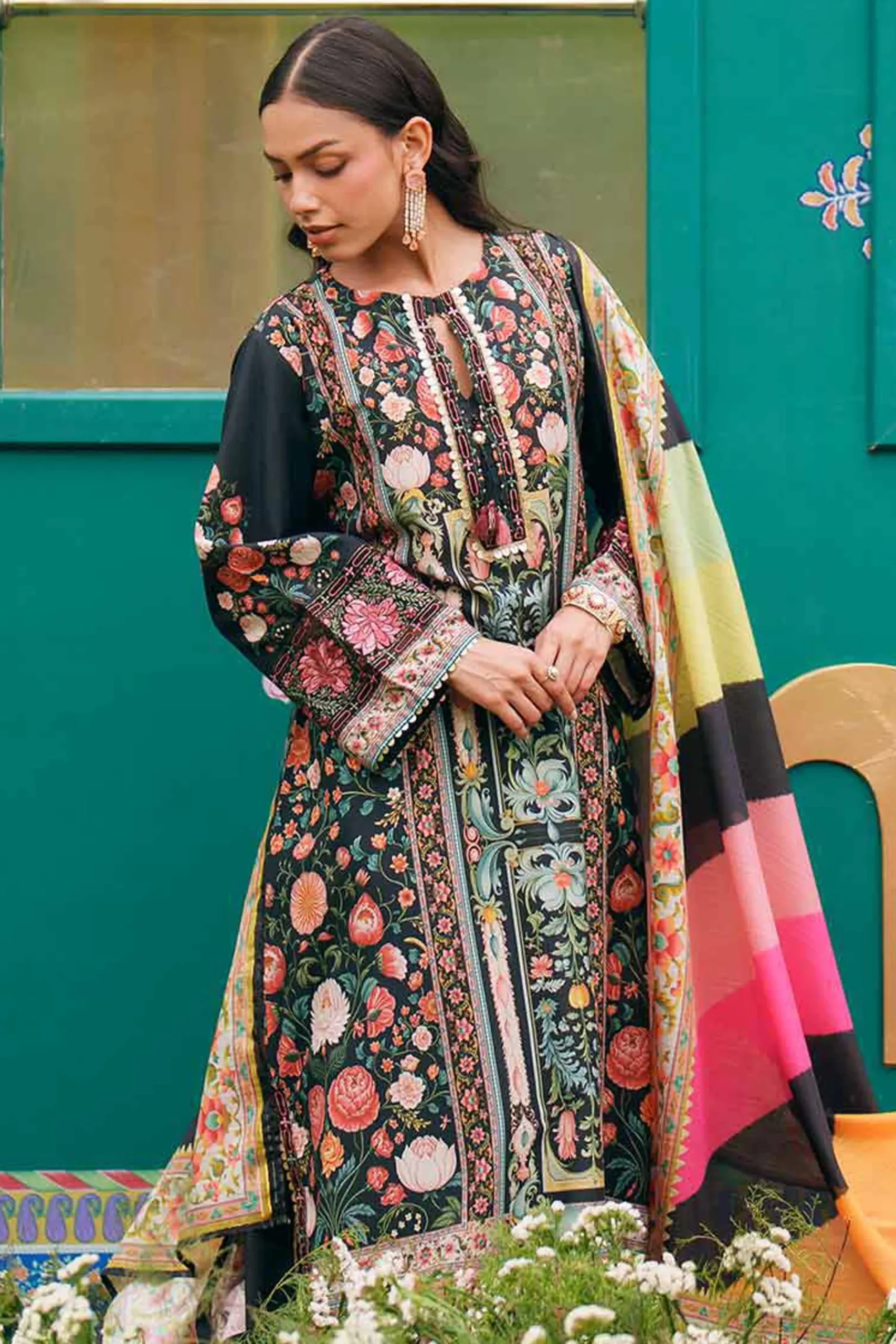 2 Piece - Embroidered Suit - PE26-133