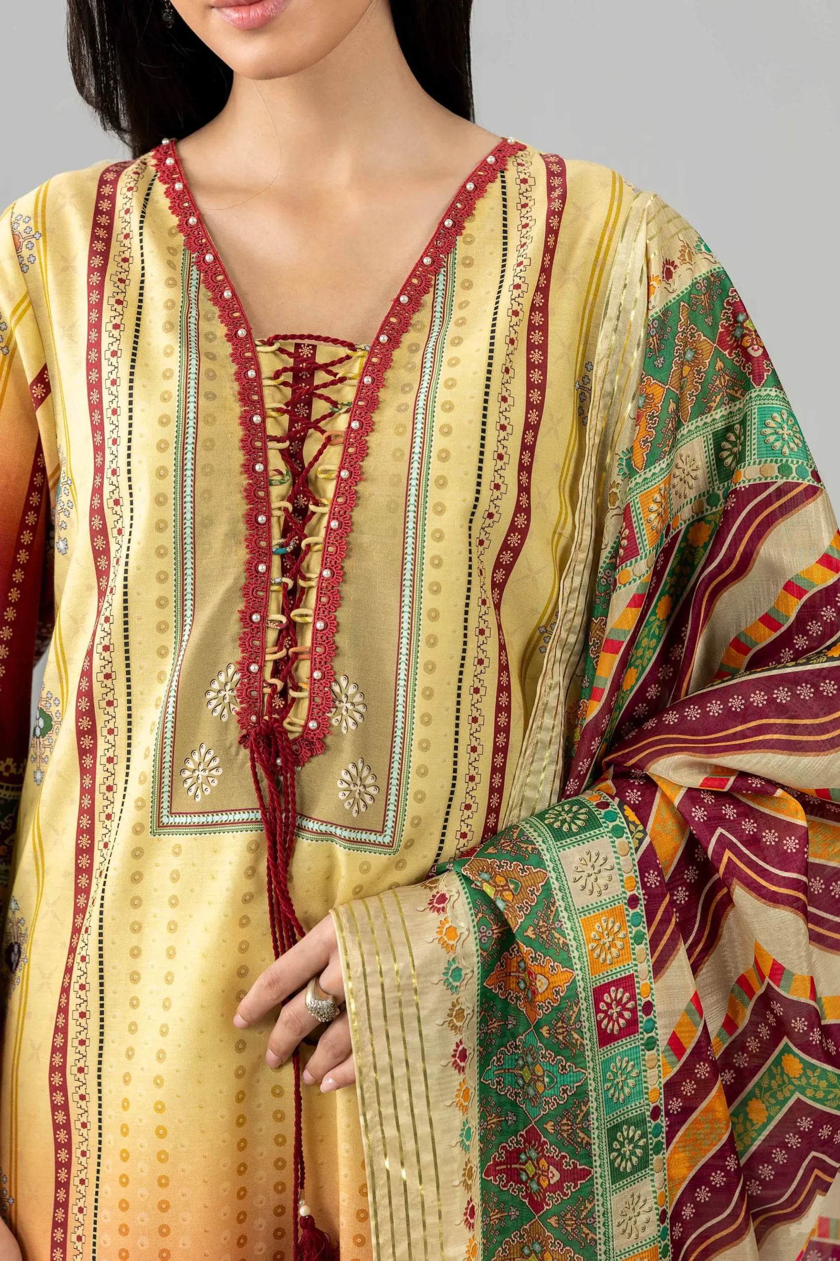 2 Piece - Embroidered Suit - PE26-134