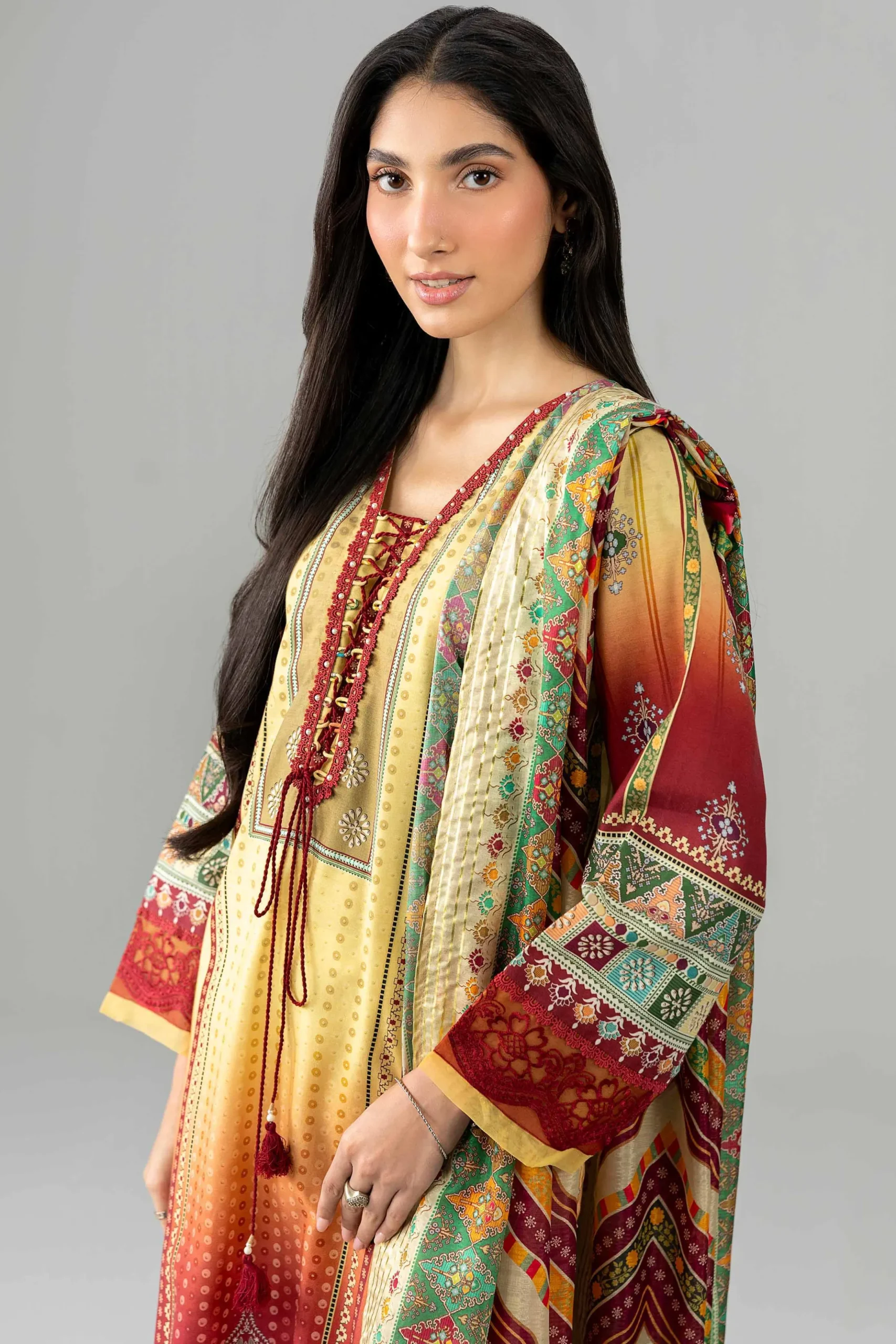 2 Piece - Embroidered Suit - PE26-134