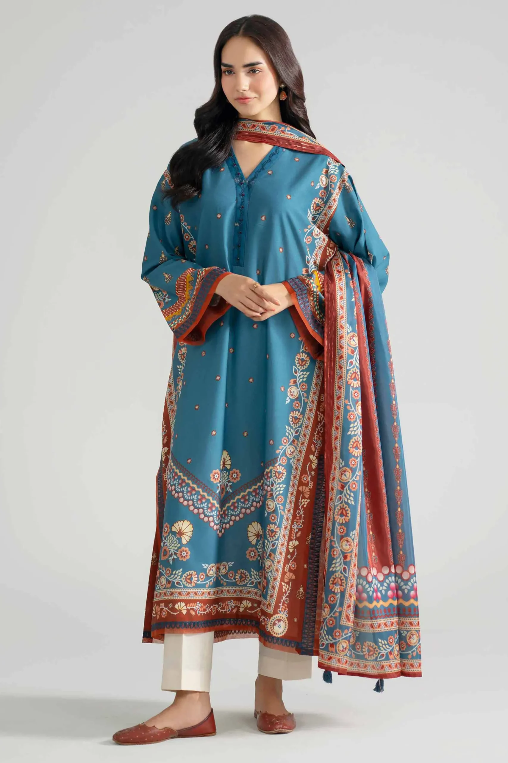 2 Piece - Embroidered Suit - PE26-135