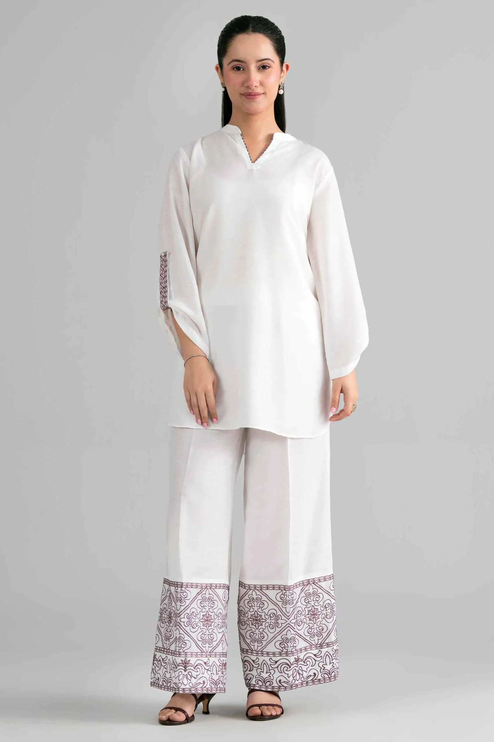 2 Piece - Embroidered Suit - PE26-407