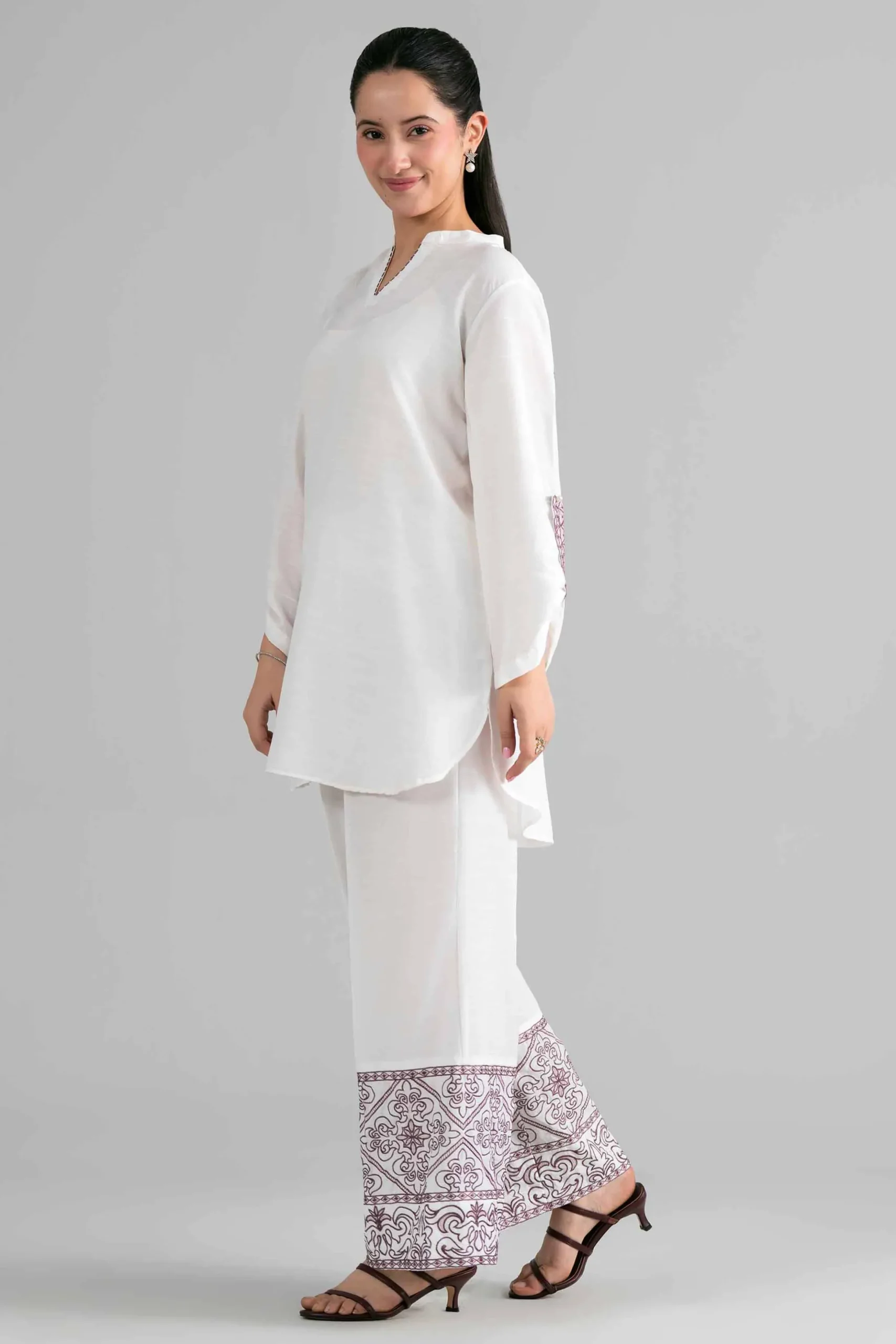 2 Piece - Embroidered Suit - PE26-407