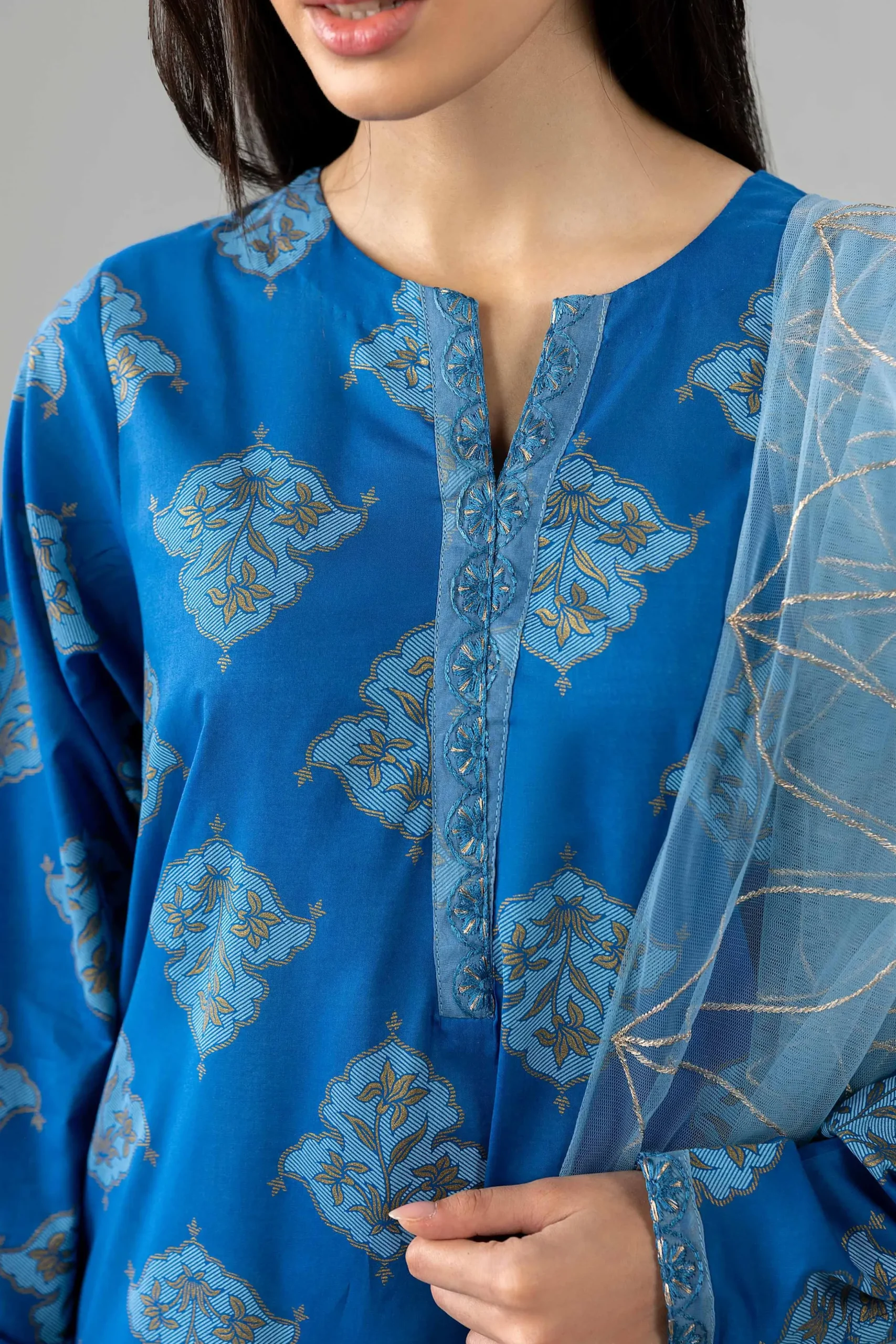 2 Piece - Embroidered Suit - PE26-441