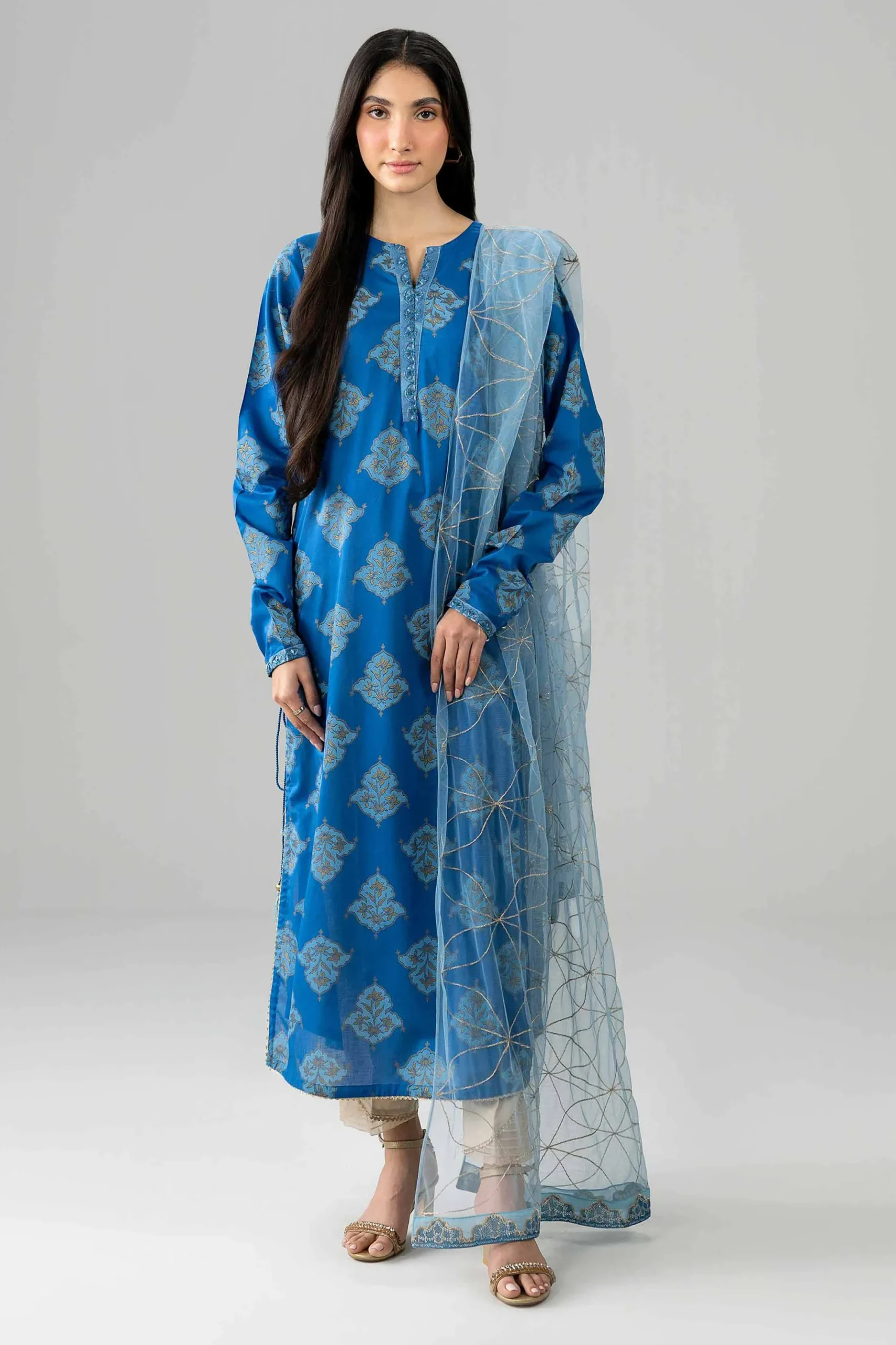 2 Piece - Embroidered Suit - PE26-441