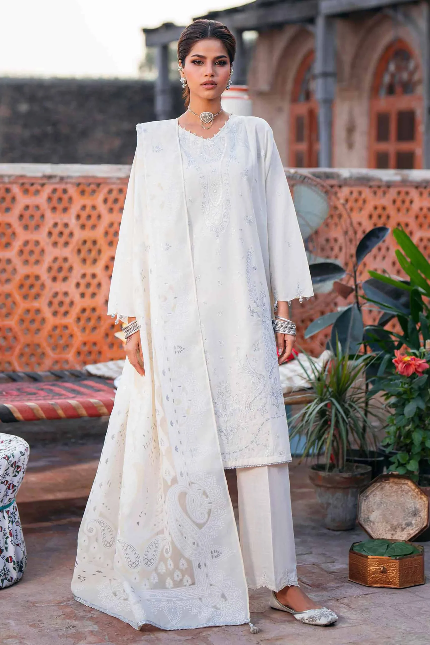 3 Piece - Embroidered Suit - PE26-313