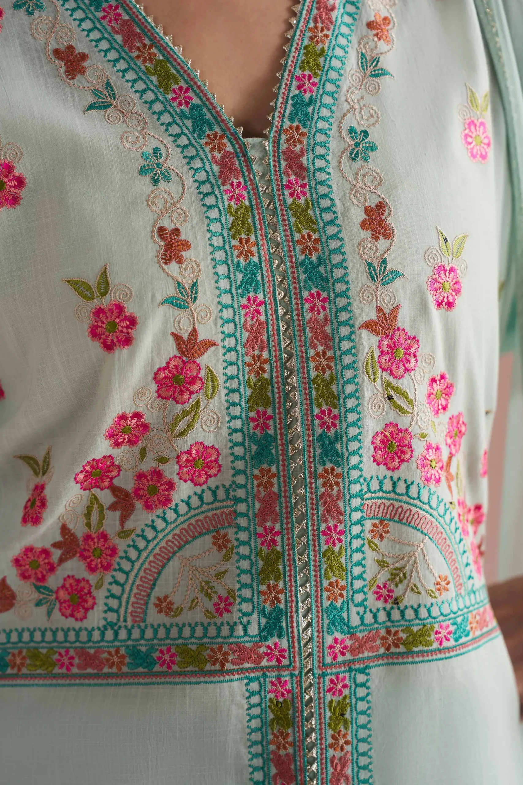 3 Piece - Embroidered Suit - PE26-324