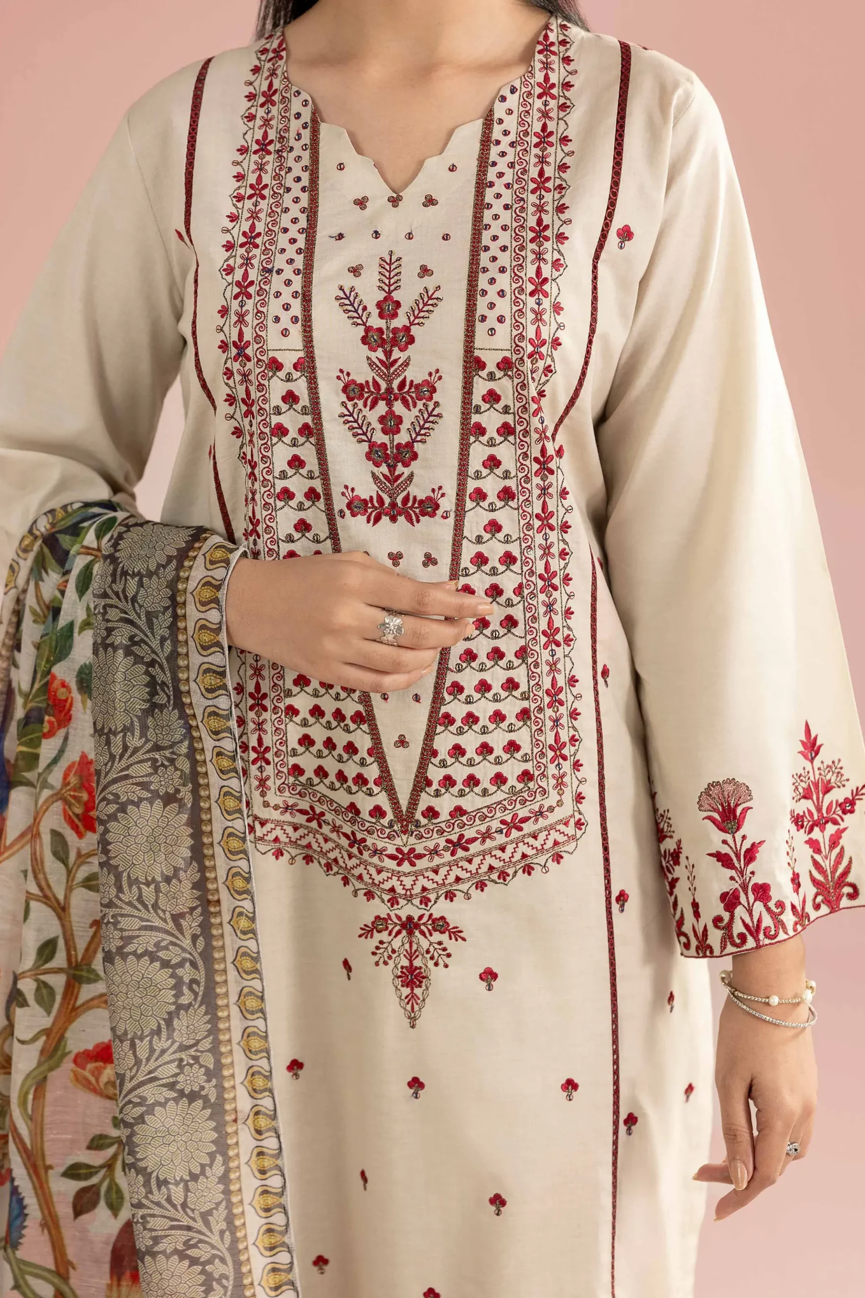 2 Piece - Embroidered Suit - PE26-146