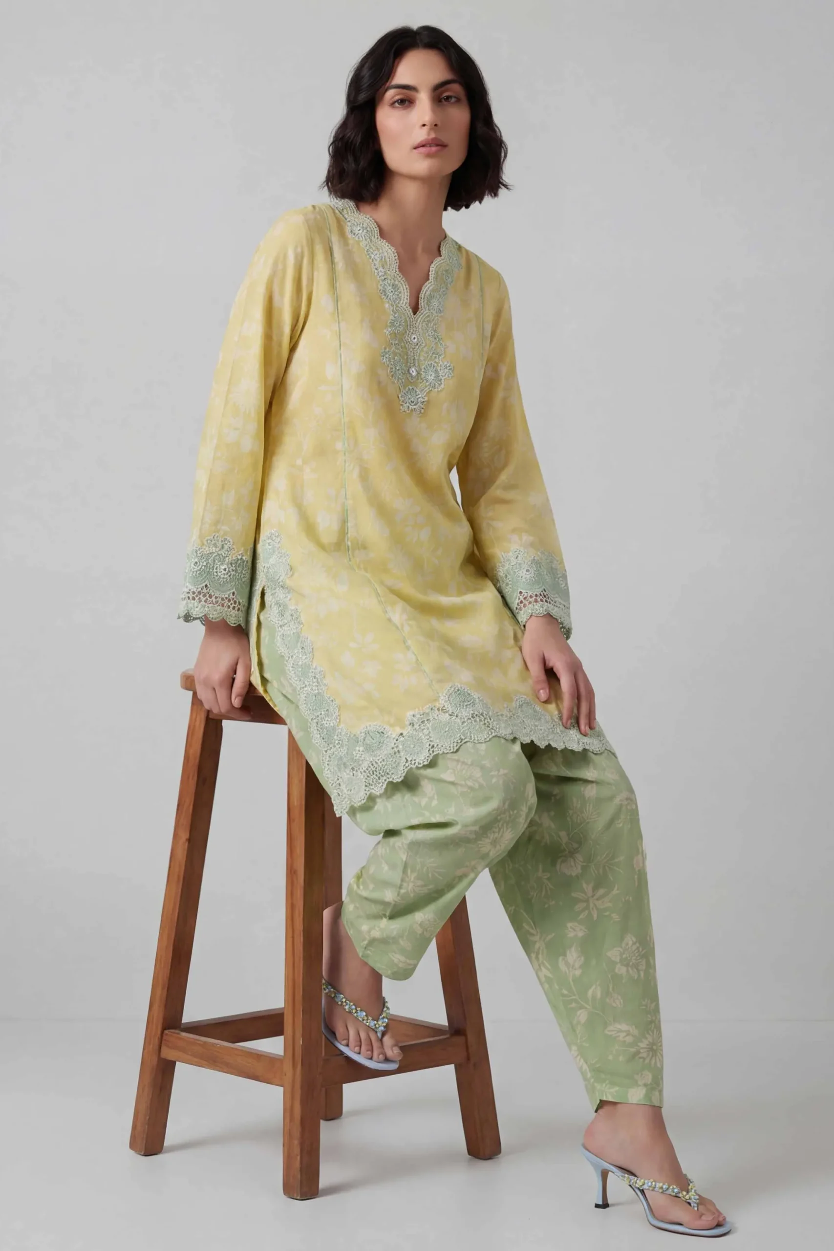 2 Piece - Printed Embroidered Suit - 42601671