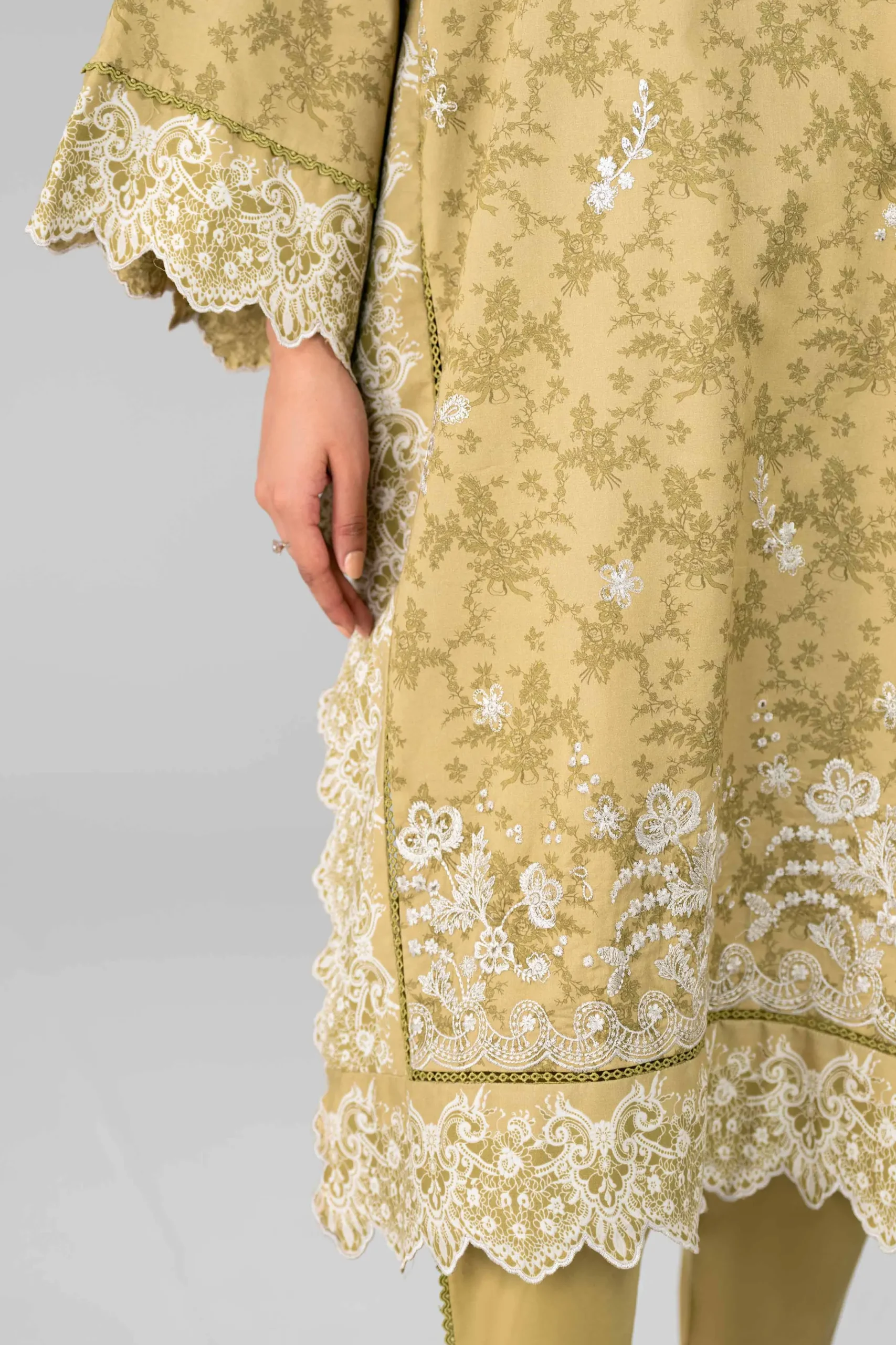 3 Piece - Printed Embroidered Suit - 42601785