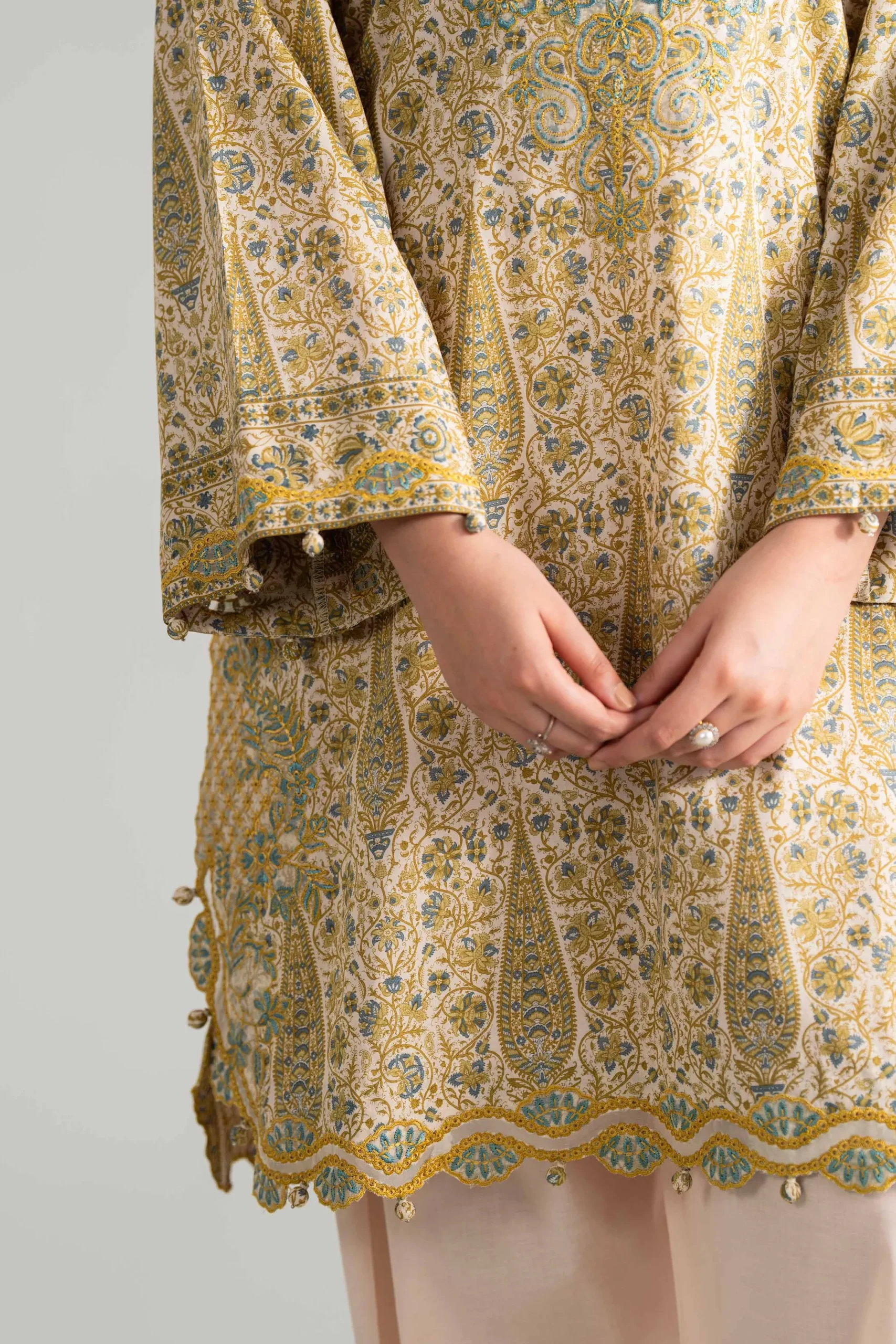 2 Piece - Printed Embroidered Suit - 42601658