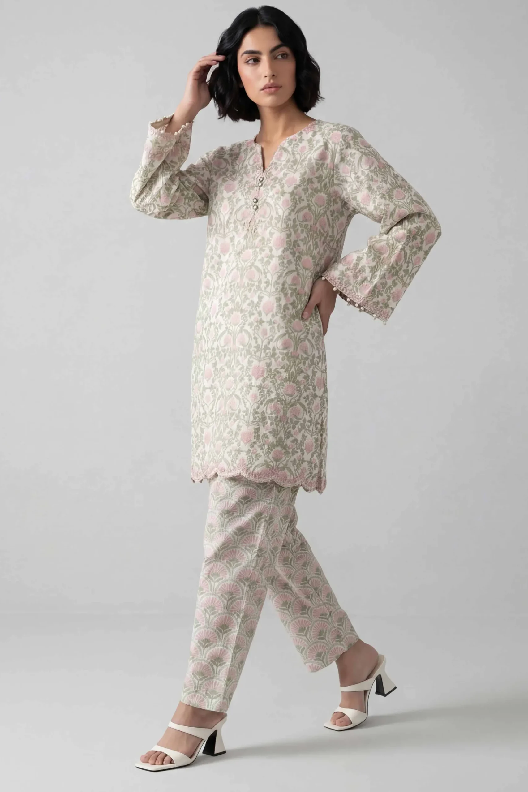 2 Piece - Printed Embroidered Suit - 42601672