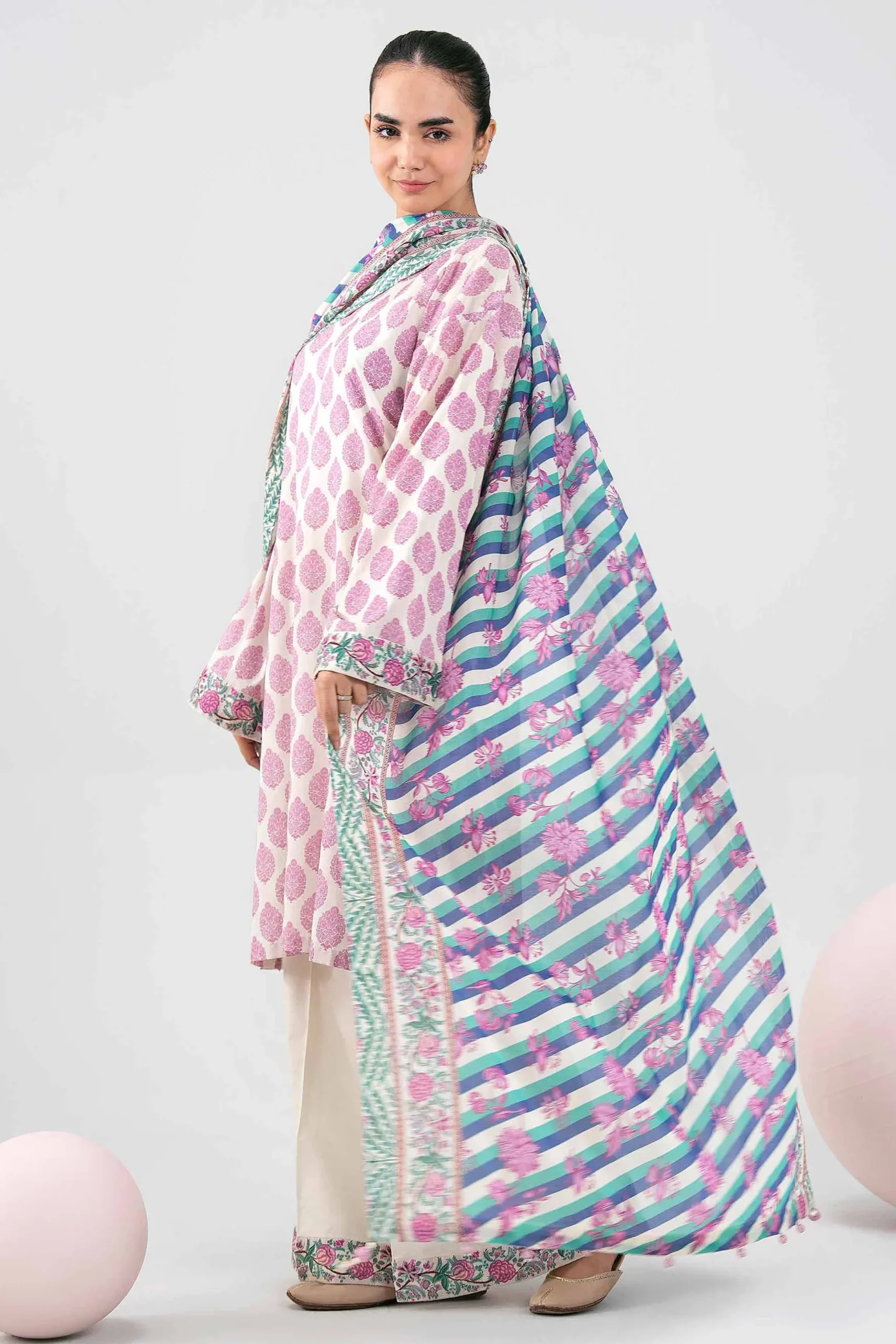 3 Piece - Printed Loose Fabric - 42602402