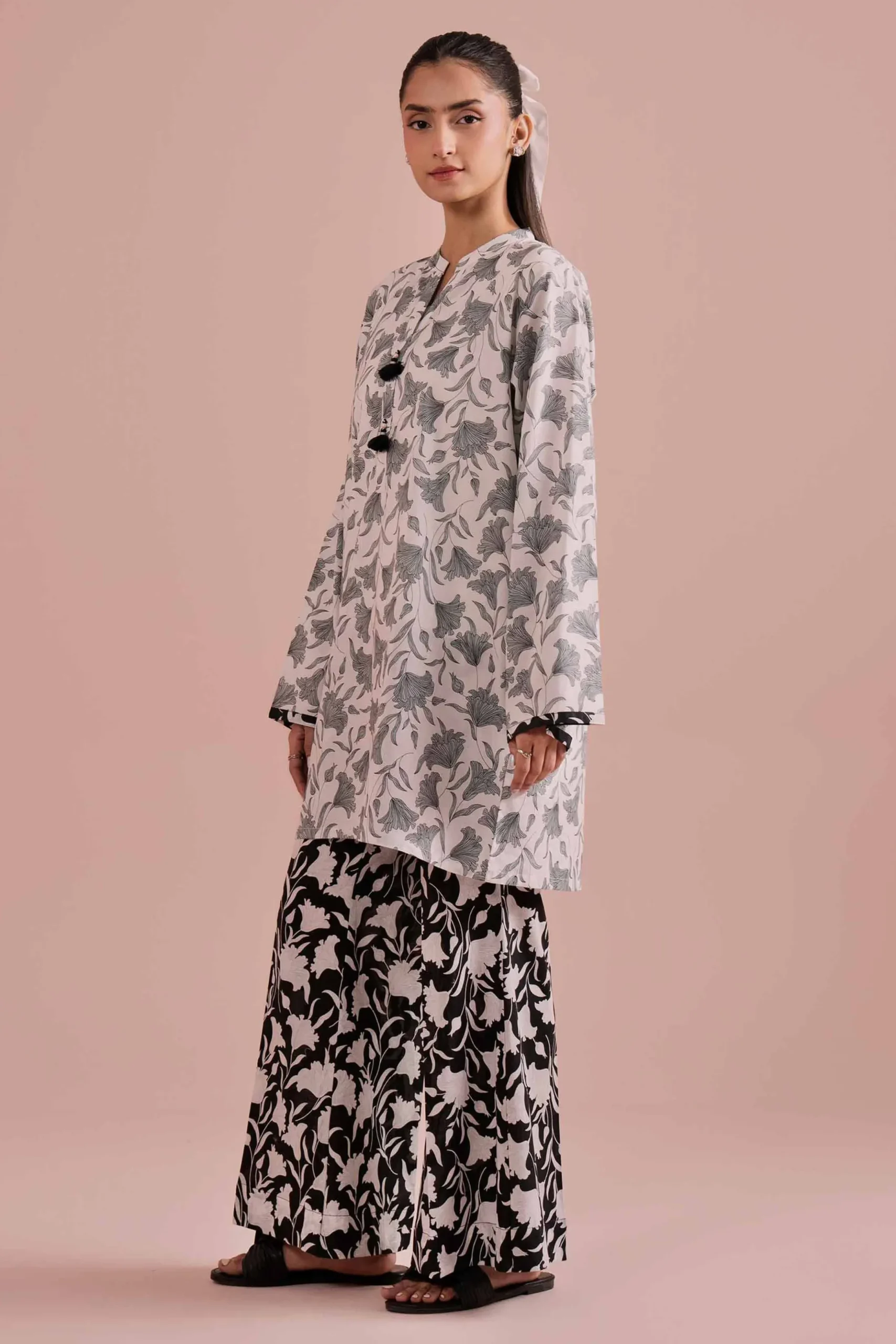 2 Piece - Printed Suit - PE26-191