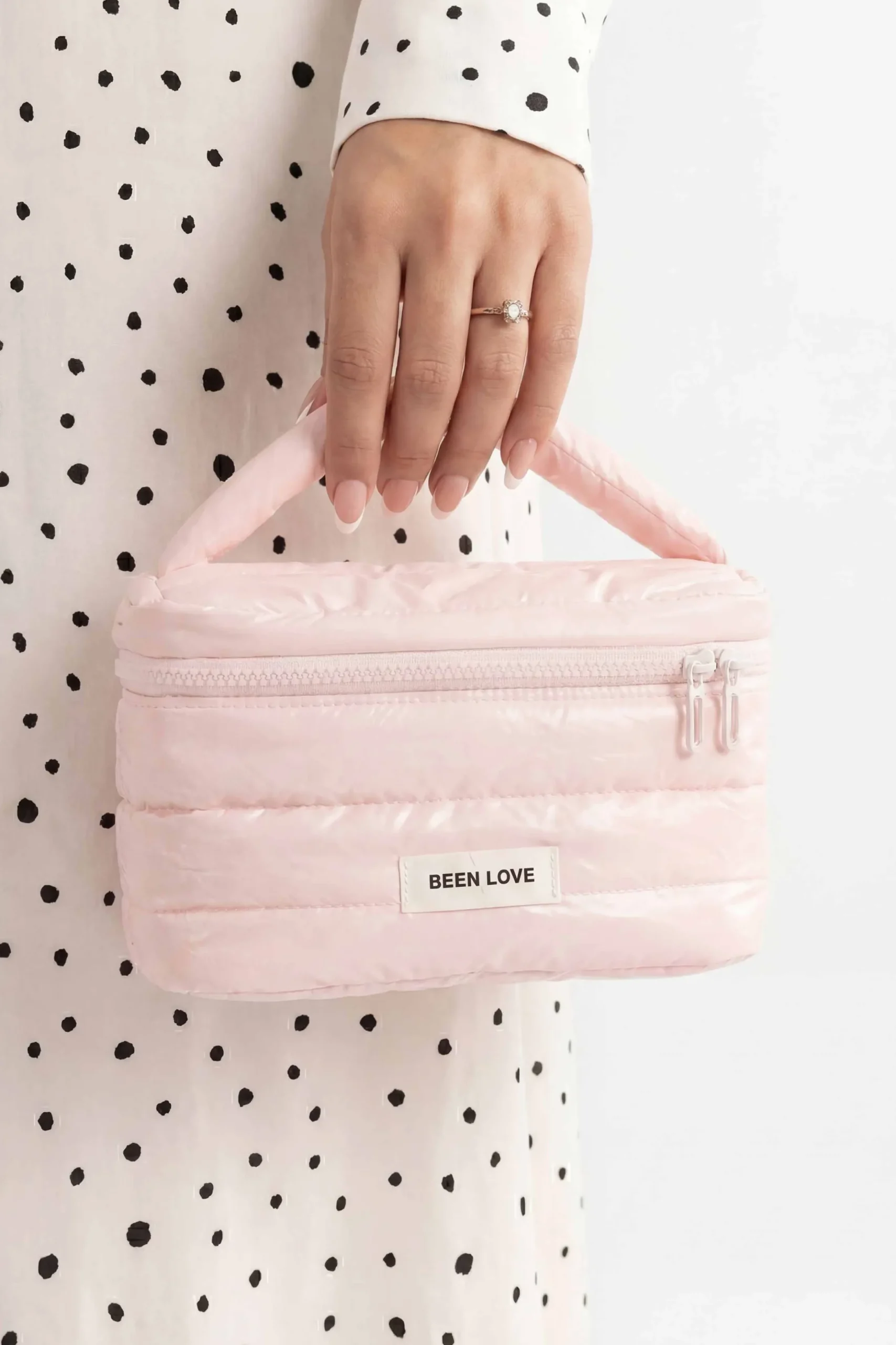 Pink Vanity Bag-448322105