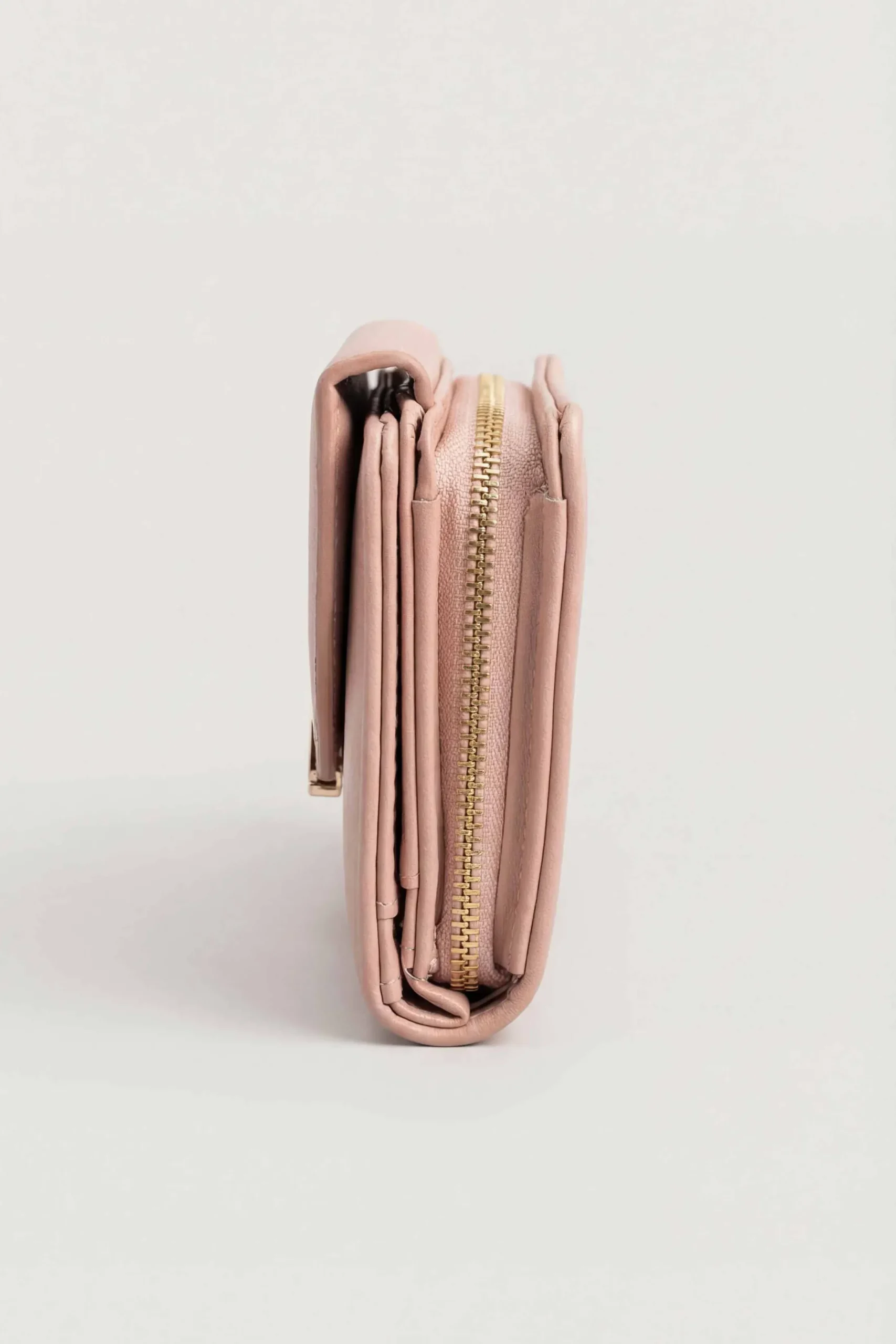 Pink Wallet-446622105