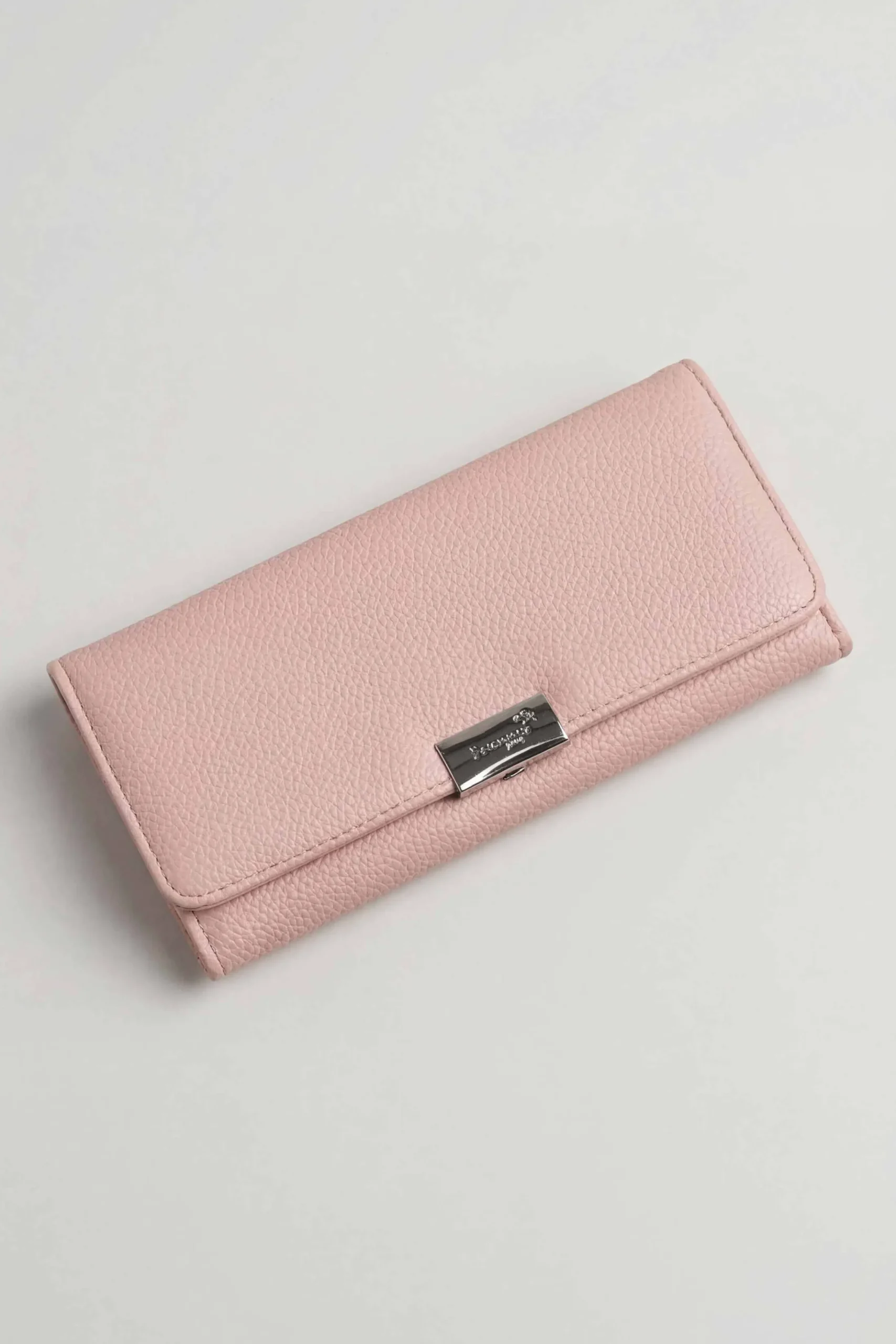 Pink Wallet-446592105