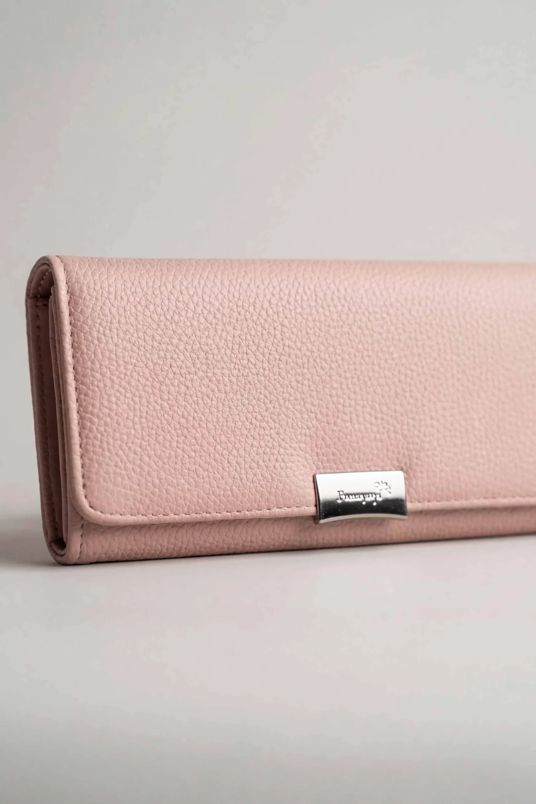 Pink Wallet-446592105