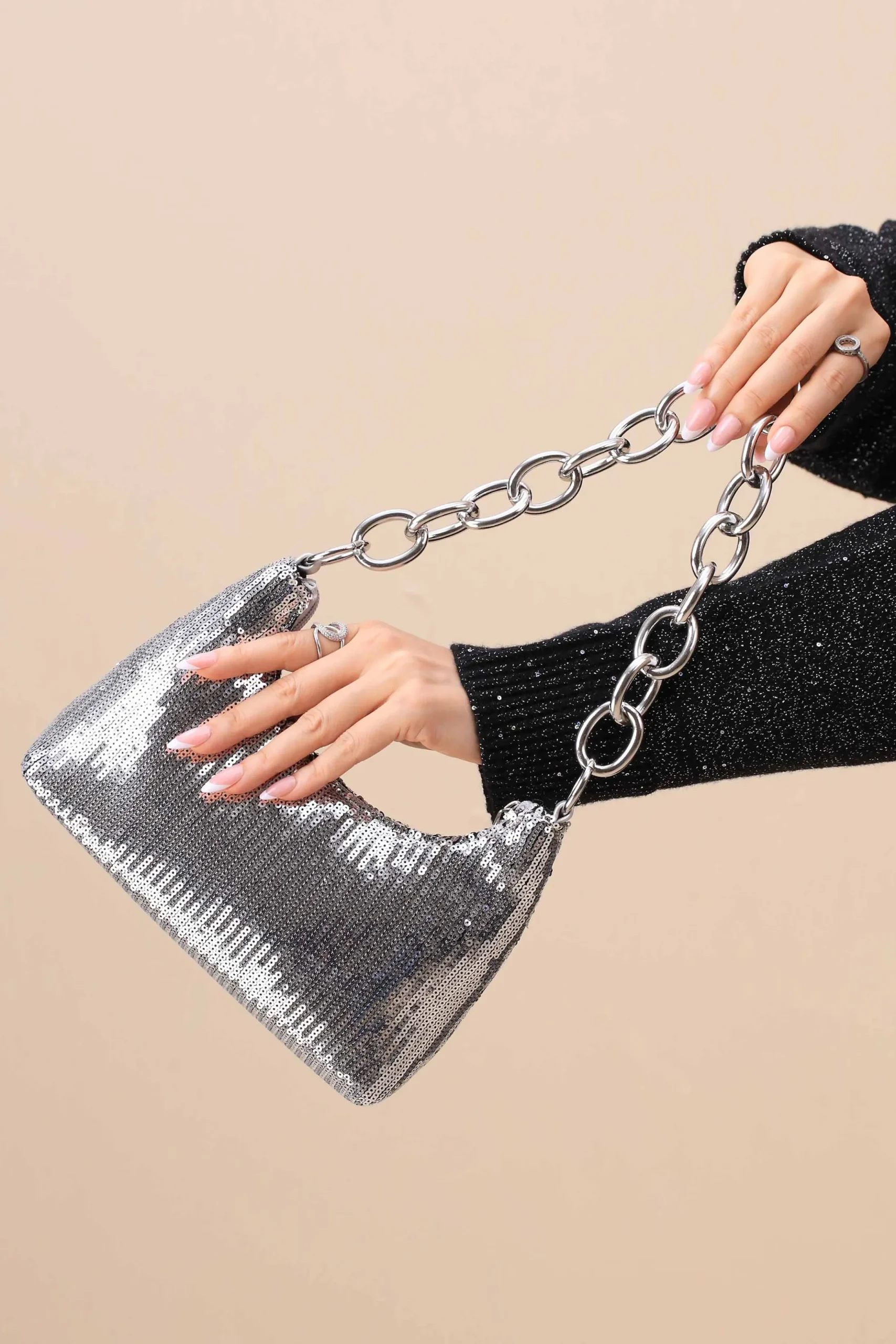 Silver Clutch-445732120