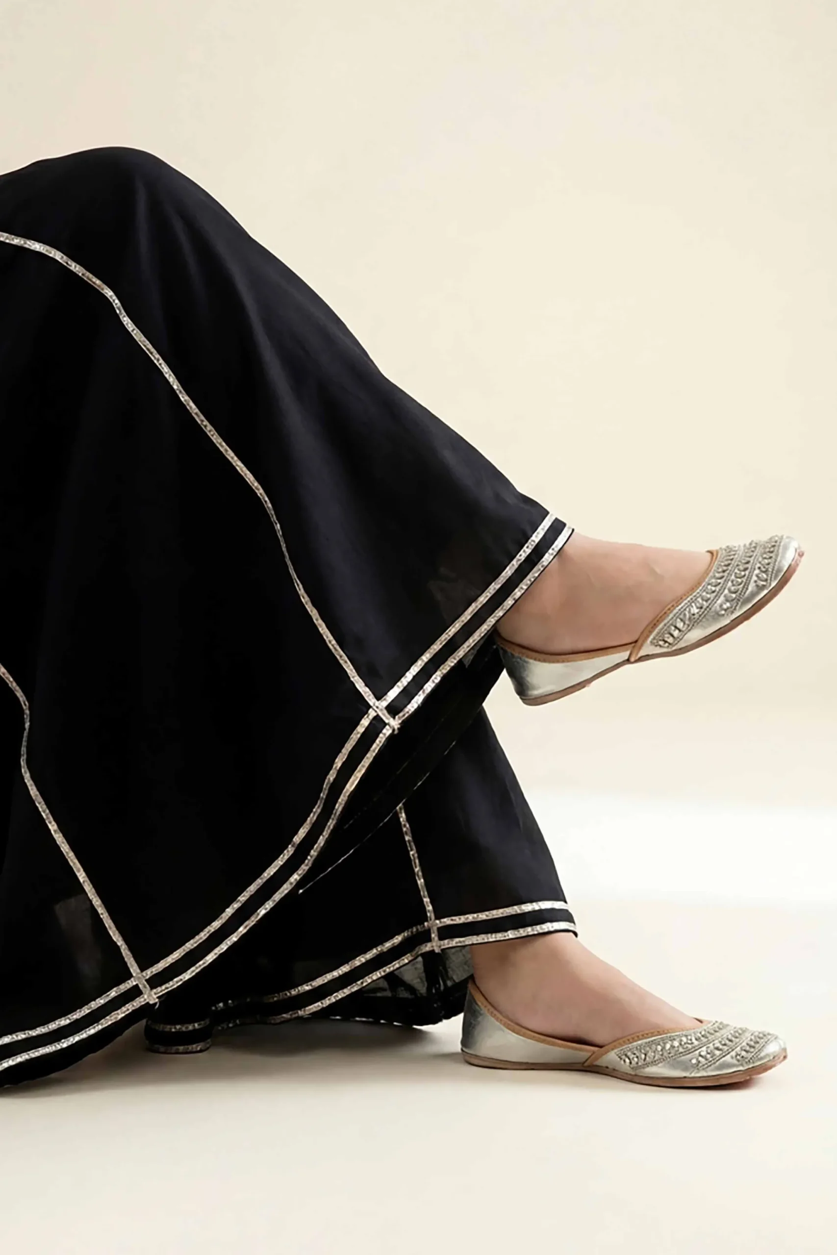 Solid Sharara - PE26-651