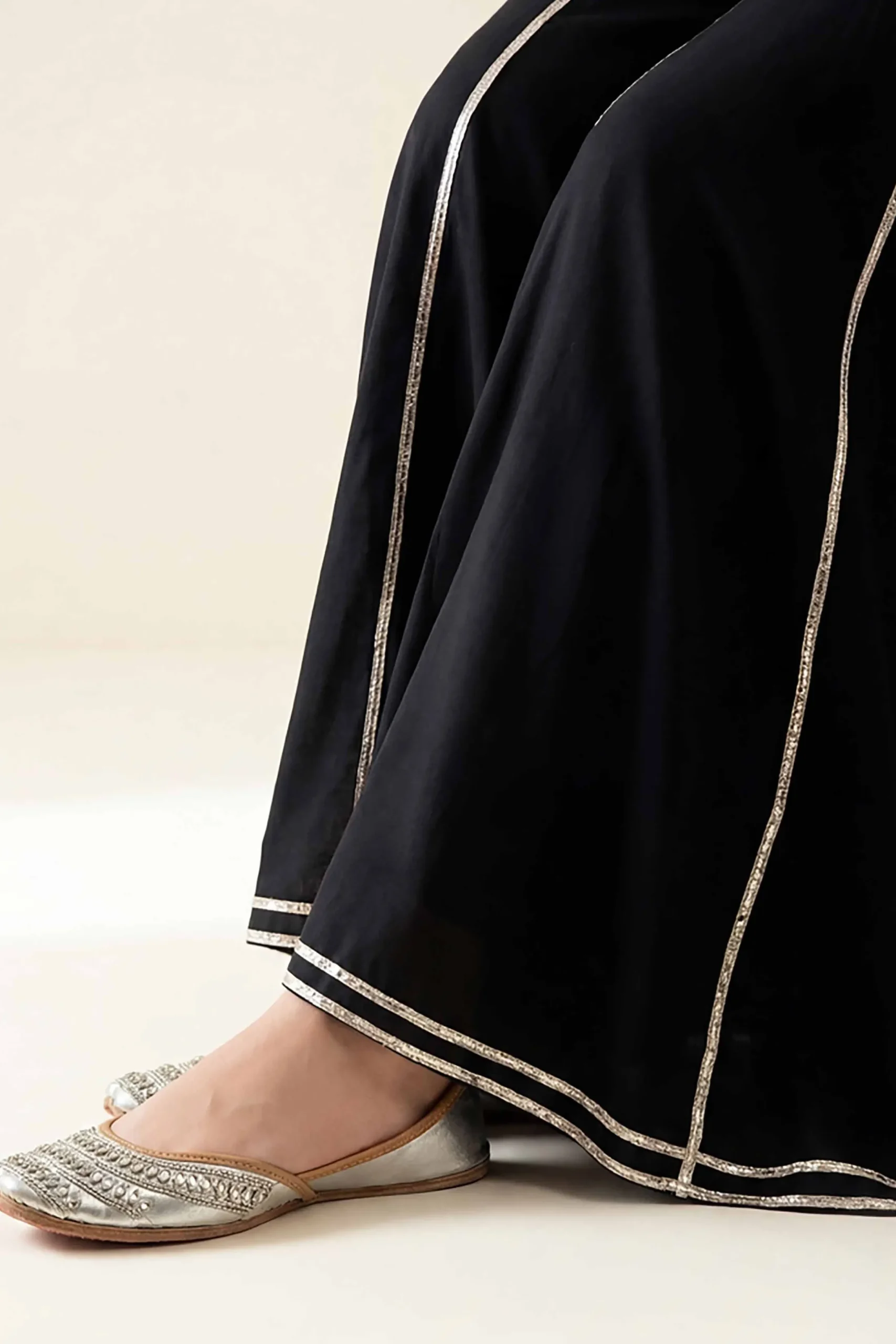 Solid Sharara - PE26-651